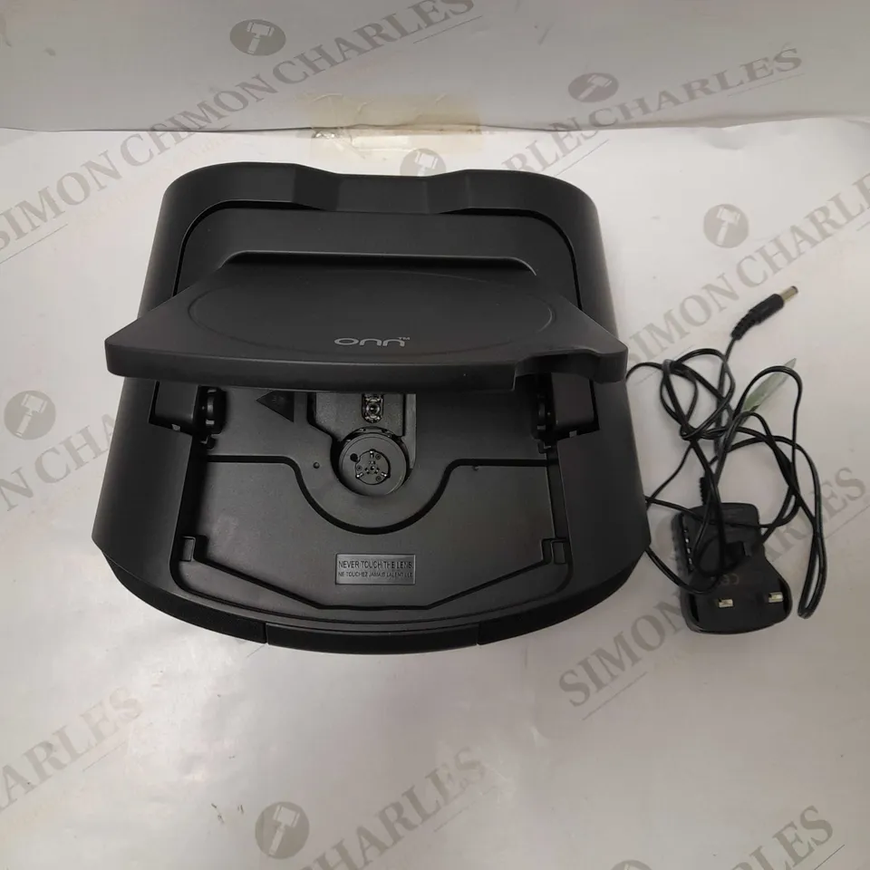 ONN CD BOOMBOX WITH FM RADIO
