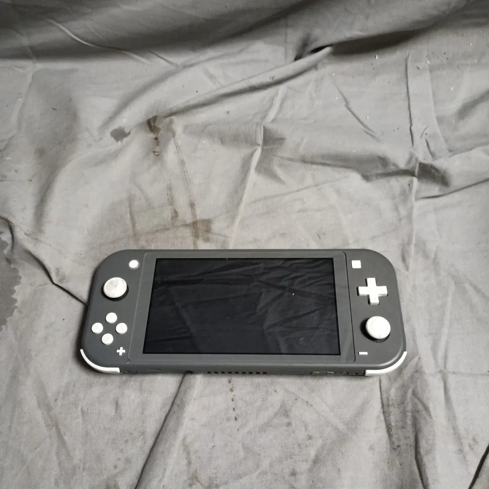 NINTENDO SWITCH HANDHELD CONSOLE 