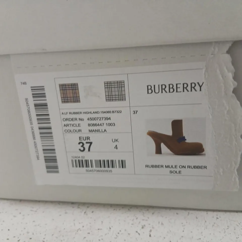 BURBERRY RUBBER MULE ON RUBBER SOLE – COLOUR MANILLA, WOMEN'S UK 4 (EU 37)
