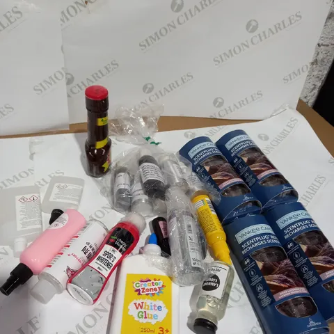 LOT OF ASSORTED HOUSEHOLD ITEMS TOO INCLUDE CANDLES AND CLEANING PRODUCTS