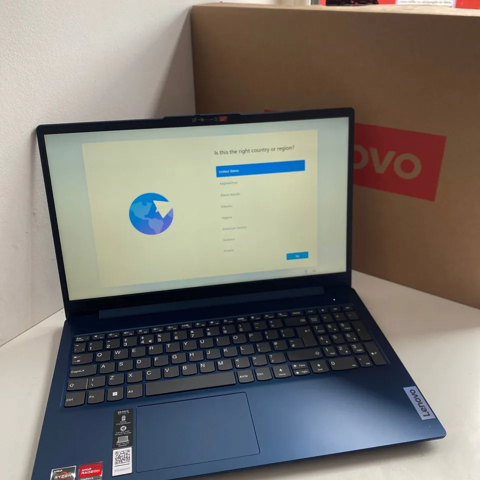 BOXED LENOVO AMD RYZEN 5 7520U LAPTOP