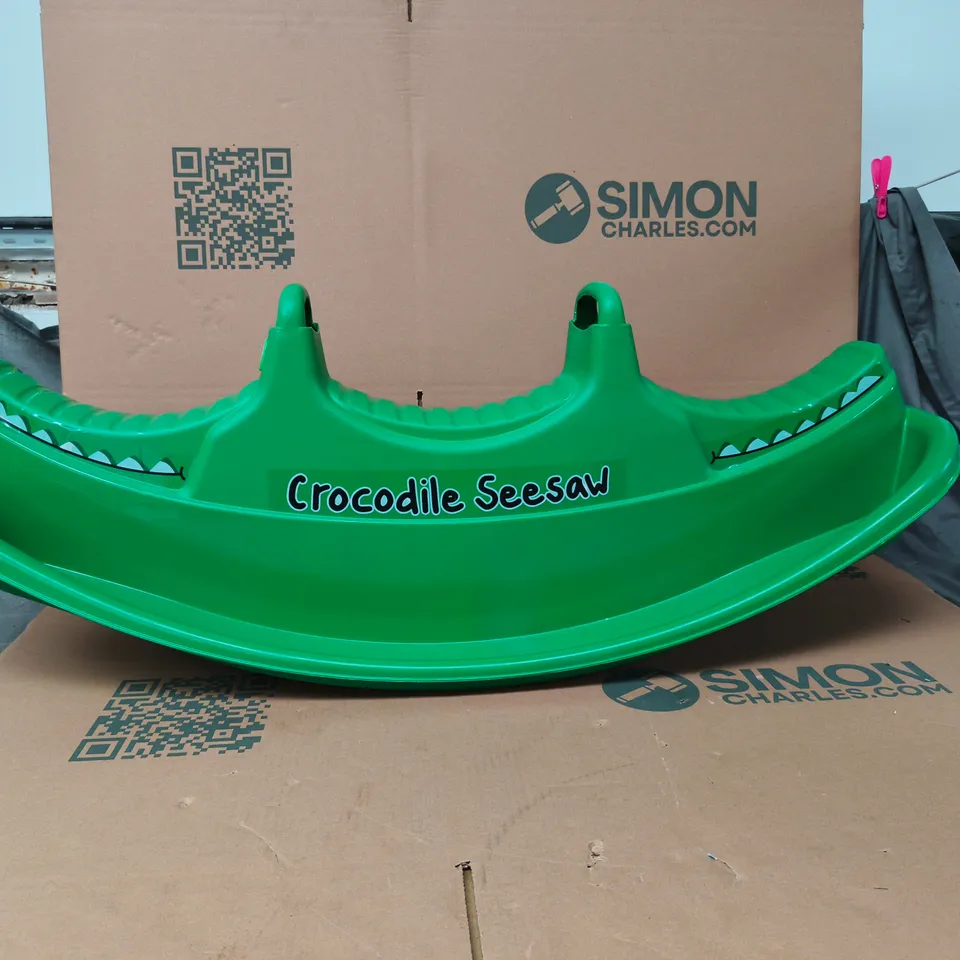 CHILDRENS CROCODILE SEESAW UNBOXED