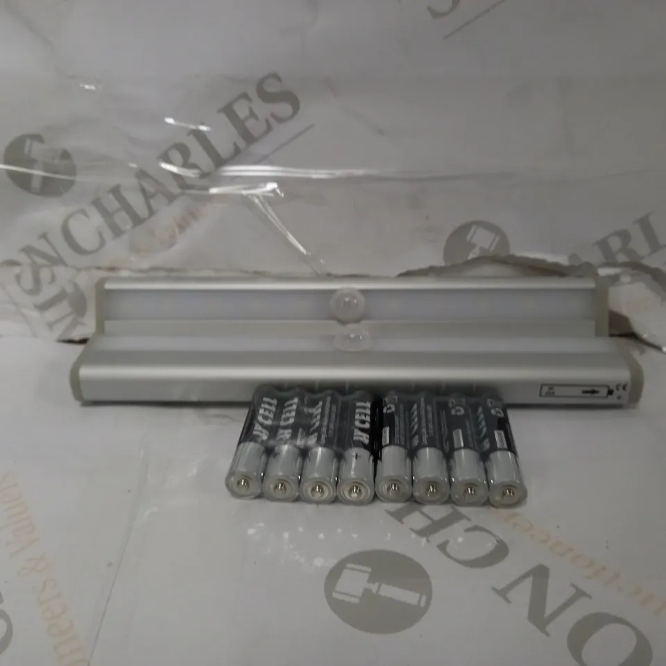 SFIXX BRUSHED ALUMINIUM PIR MOTION SENSOR LIGHTS