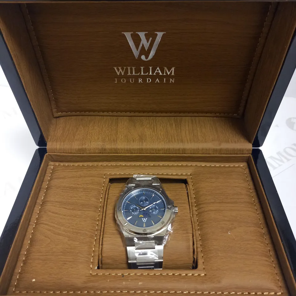 WILLIAM JOURDAIN DETAIL BEZEL TRIPLE DIAL BLUE-GREY FACE BRACELET STRAP WATCH