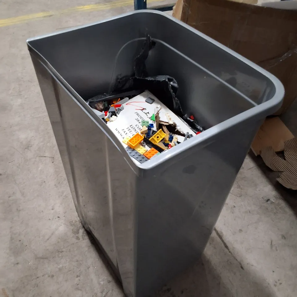 BIN CONTAINING ASSORTED LEGO PIECES