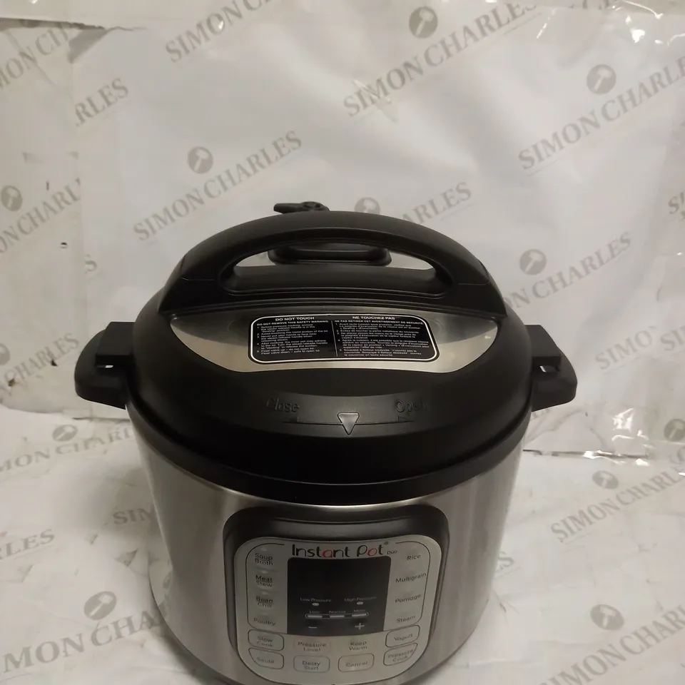 INSTANT POT DUO SMART PRESSURE COOKER