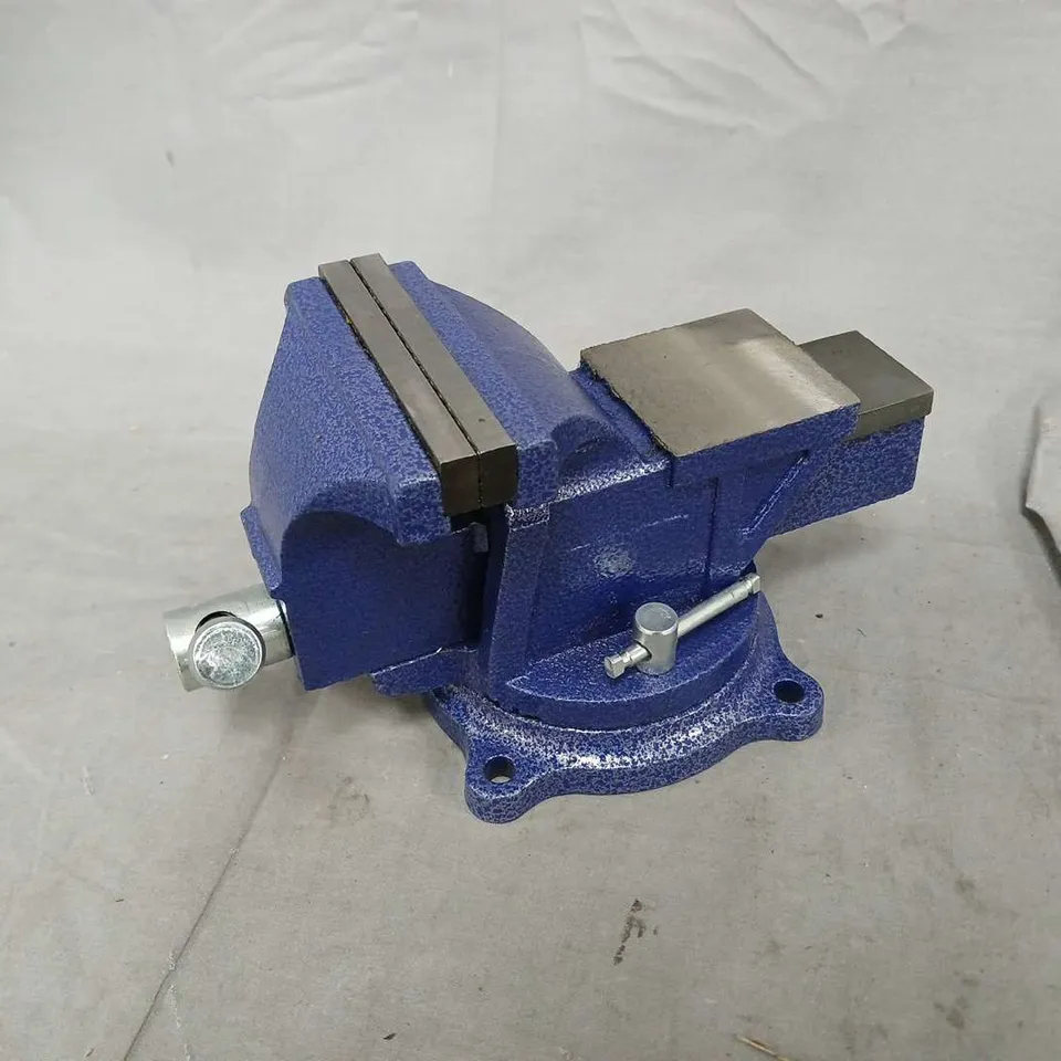 BLUE BENCH VISE WITH MOUNTING BASE