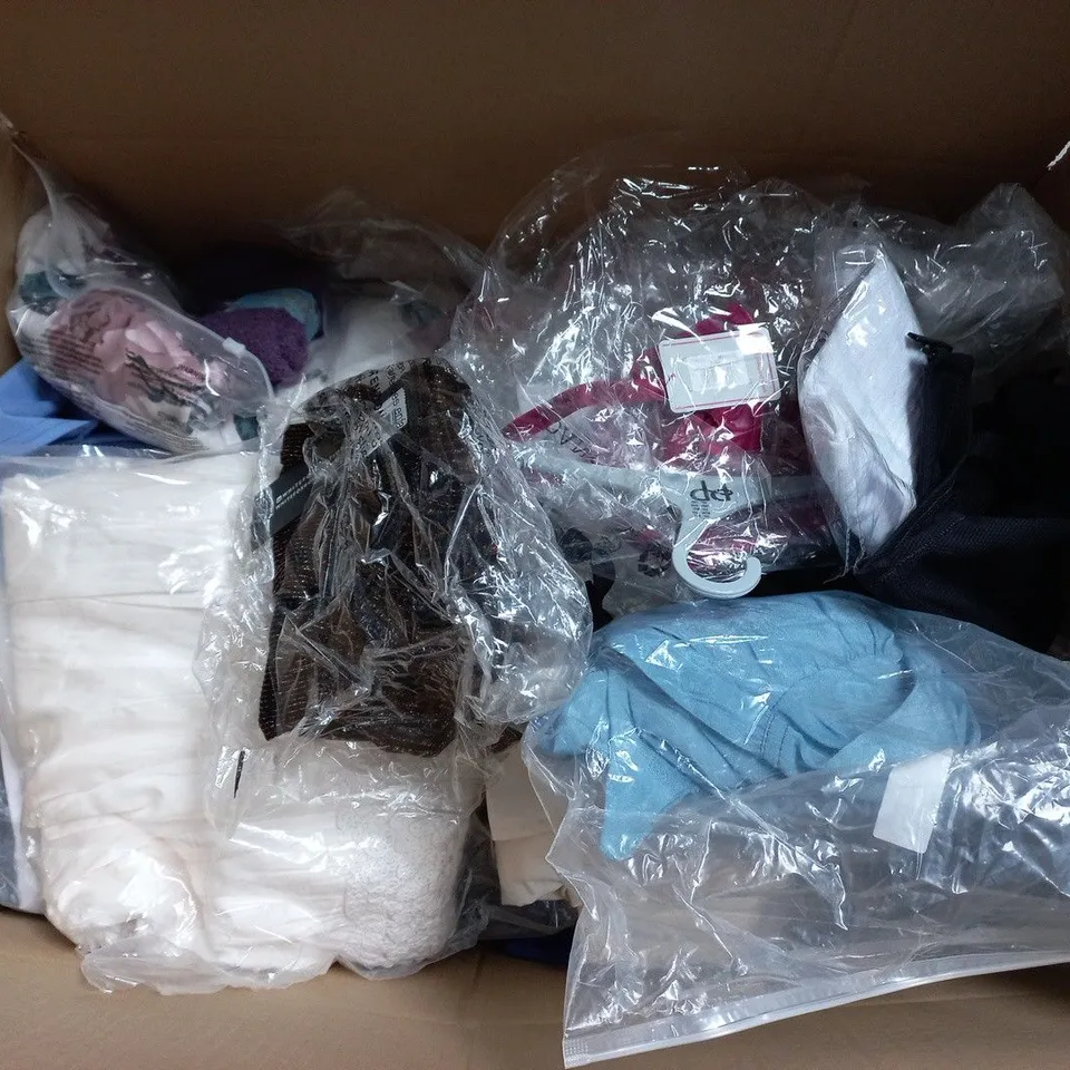 LARGE BOX OF APPROXIMATELY 20 ASSORTED CLOTHING ITEMS IN VARIOUS SIZES, STYLES AND COLOURS