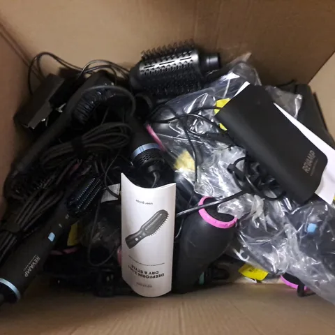 APPROXIMATELY 15 ASSORTED UNBOXED STYLING TOOLS TO INCLUDE REVAMP, AND SBB ETC. 