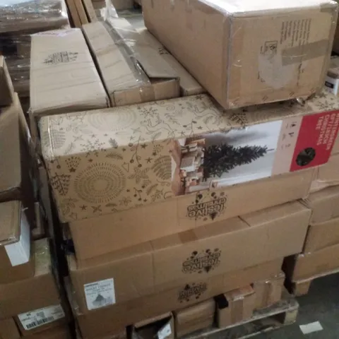 PALLET CONTAINING APPROXIMATELY 27 ASSORTED FESTIVE CHRISTMAS TREES 