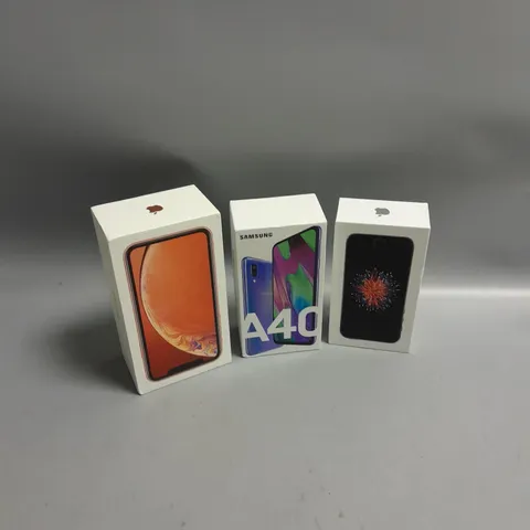 LOT OF MOBILE PHONES DISPLAY BOXES IPHONE SAMSUNG
