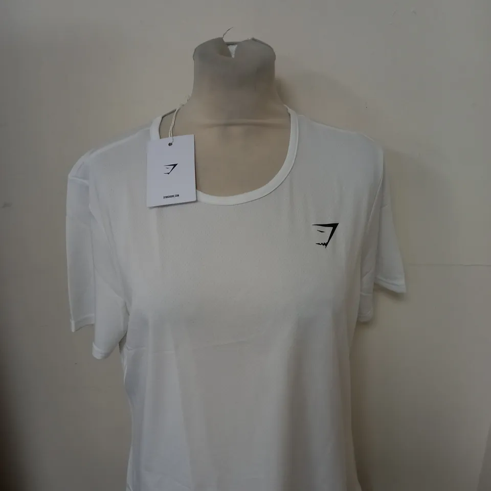 GYMSHARK TRAINING SHIRT SIZE L