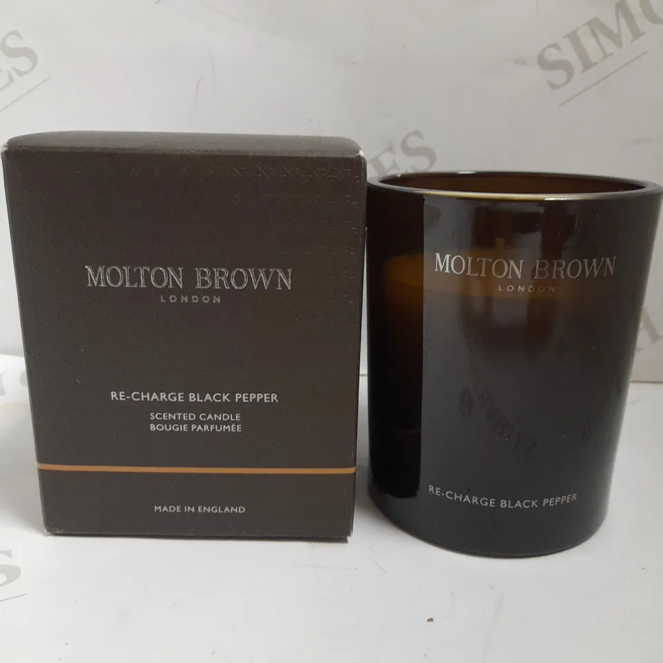 MOLTON BROWN RECHARGE BLACK PEPPER SCENTED CANDLE