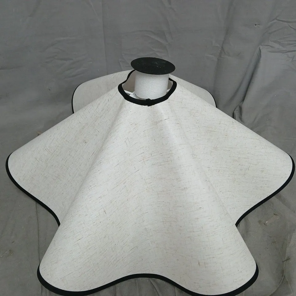 FLUTED EASY-FIT SHADE