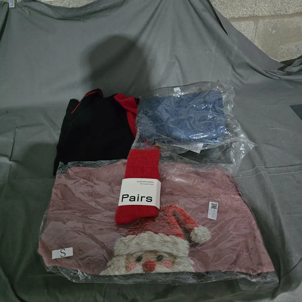 BOX OF APPROIXMATELY 15 ASSORTED CLOTHING ITEMS TO INCLUDE SOCKS, XMAS TOP, JEANS, BLACK POLO SHIRT ETC