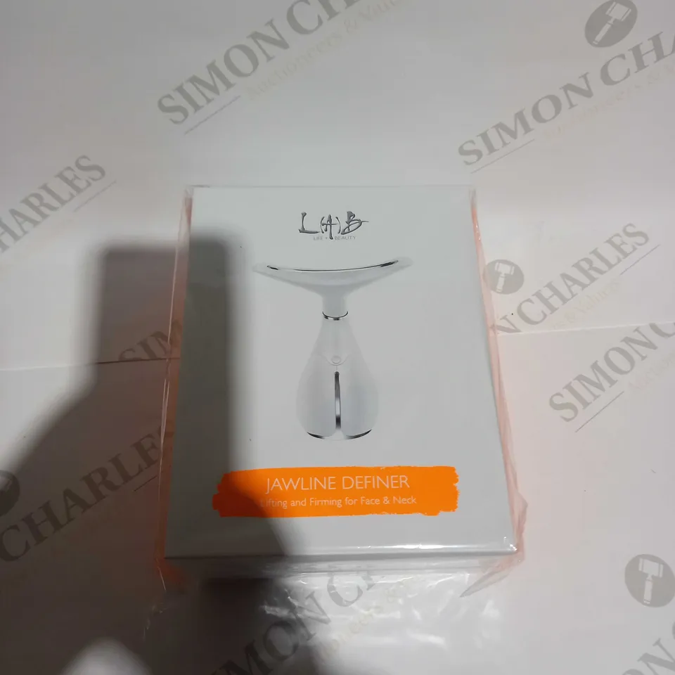 SEALED LAB JAWLINE DEFINER 