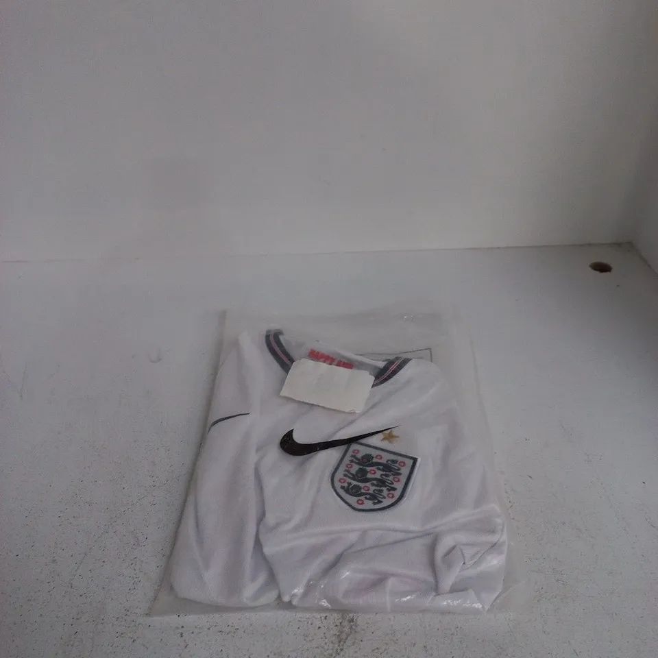 NIKE ENGLAND FOOTBALL JERSEY 2XL MENS
