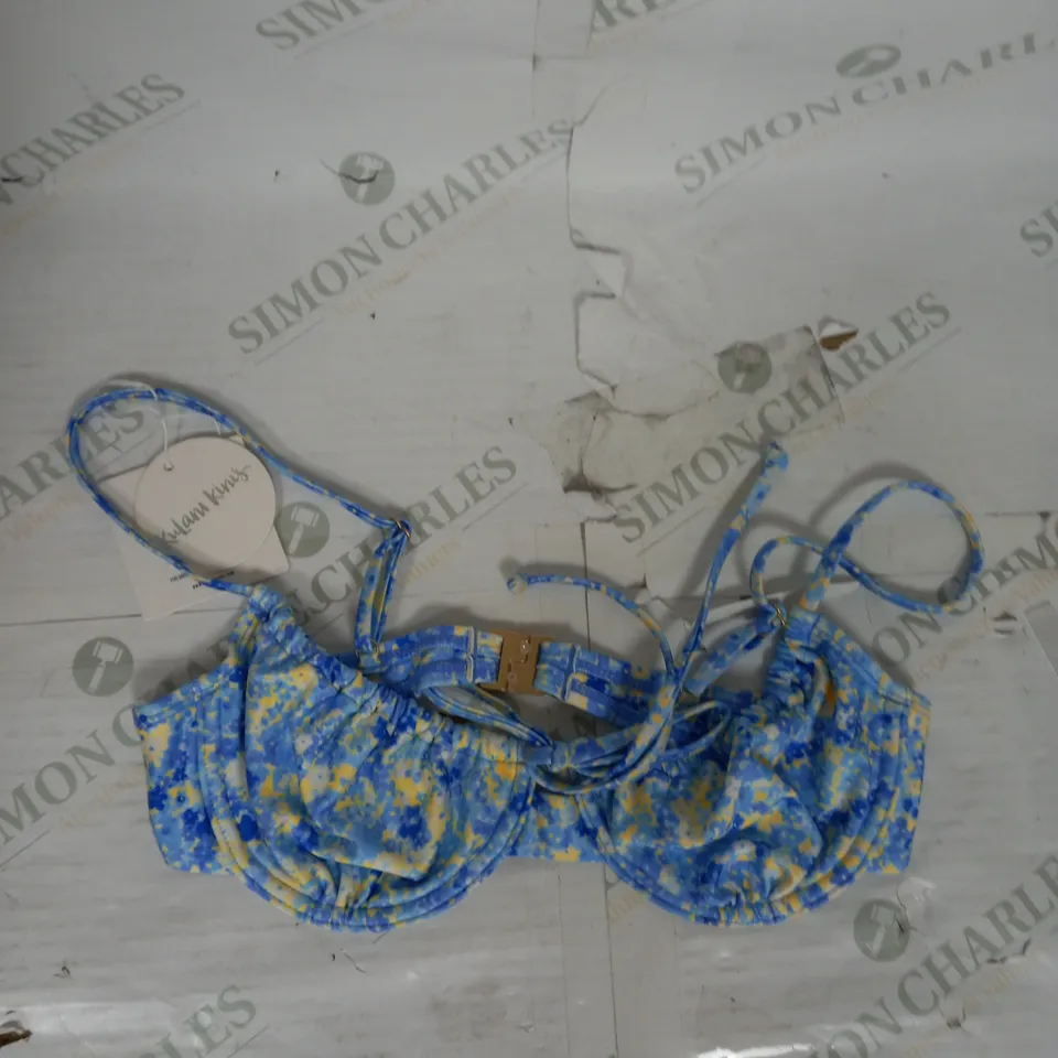 KULANI KINIS LOVE STORY RUCHED UNDERWIRE BIKINI TOP IN BLUE FLORAL PRINT SIZE M