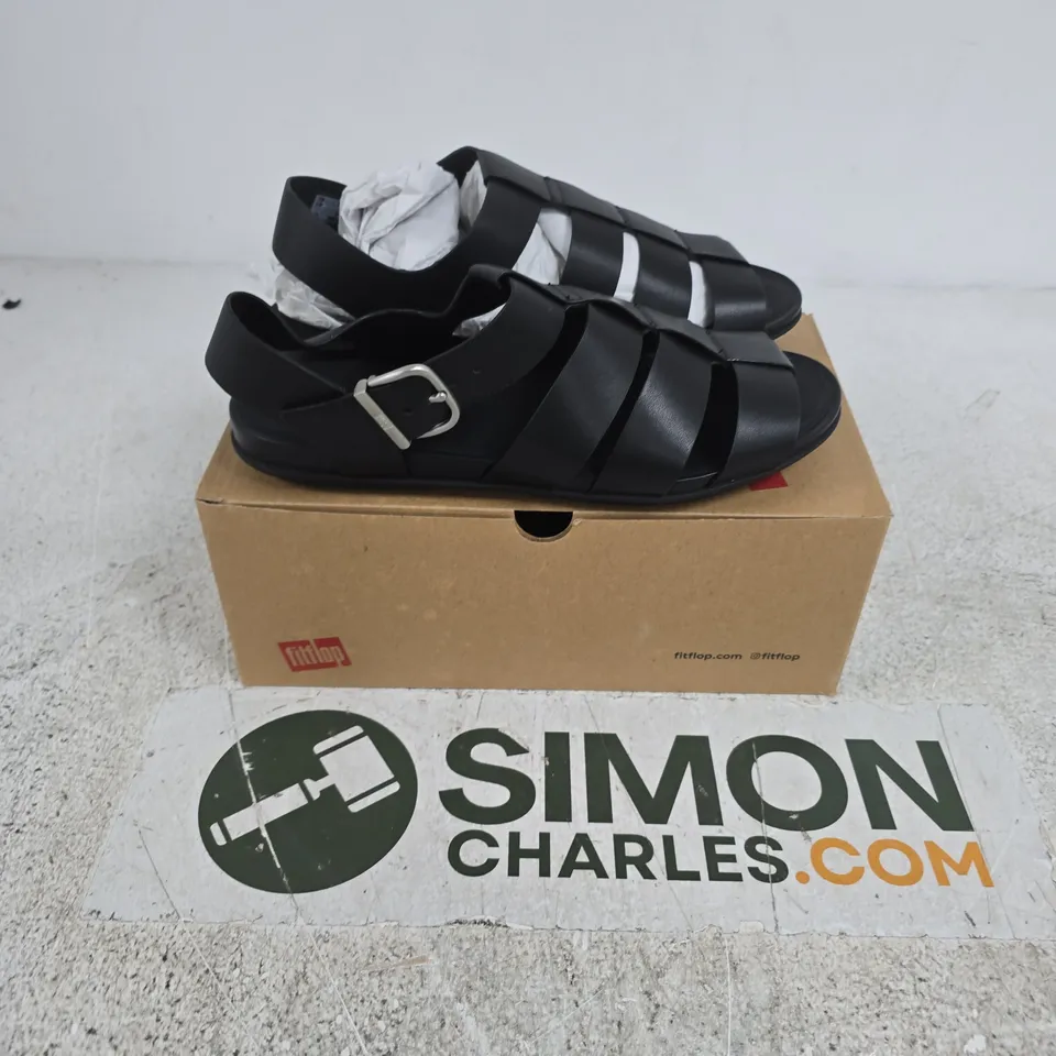 BOXED PAIR OF FITFLOP GRACIE LEATHER FISHERMAN SANDALS – BLACK, UK 7