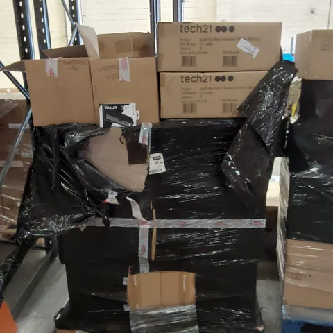 PALLET TO CONTAIN A LARGE QUANTITY OF BRAND NEW PHONE CASES AND TABLET CASES - SIZES, COLOURS AND MODELS VARY