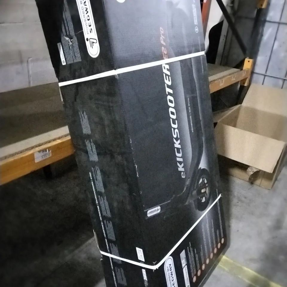BOXED EKICKSCOOTER E2 PRO NINEBOT 