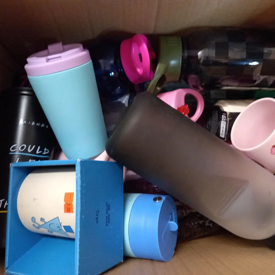 MEDIUM BOX OF ASSORTED HOUSEHOLD ITEMS TOO INCLUDE , MUGS AND DRINKING BOTTLES - COLLECTION ONLY