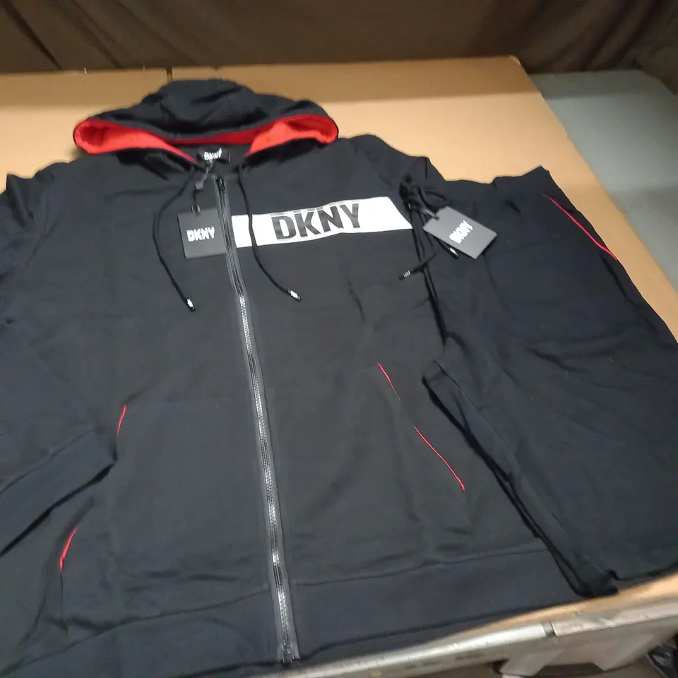 DKNY ZIP THROUGH HOODIE AND SHORT SET - HOODIE XL SHORTS L