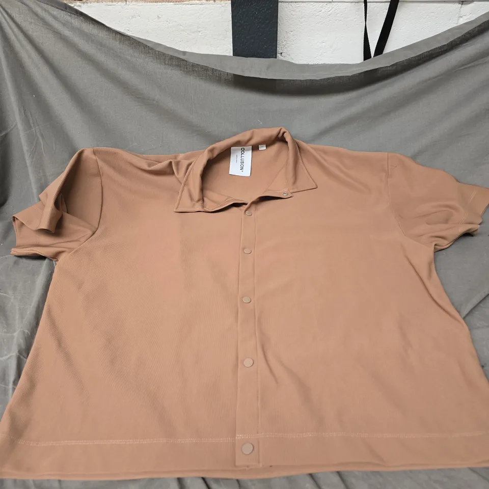 COLLUSION OVERSIZED RIBBED BUTTON UP SHIRT IN BROWN SIZE L