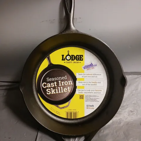 LODGE CAST IRON SEASONED SKILLET 30.4CM