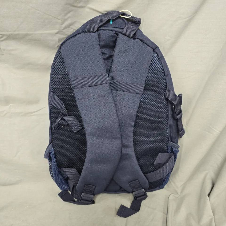 MOUNTAIN WAREHOUSE BOLT 18L BAG IN TEAL