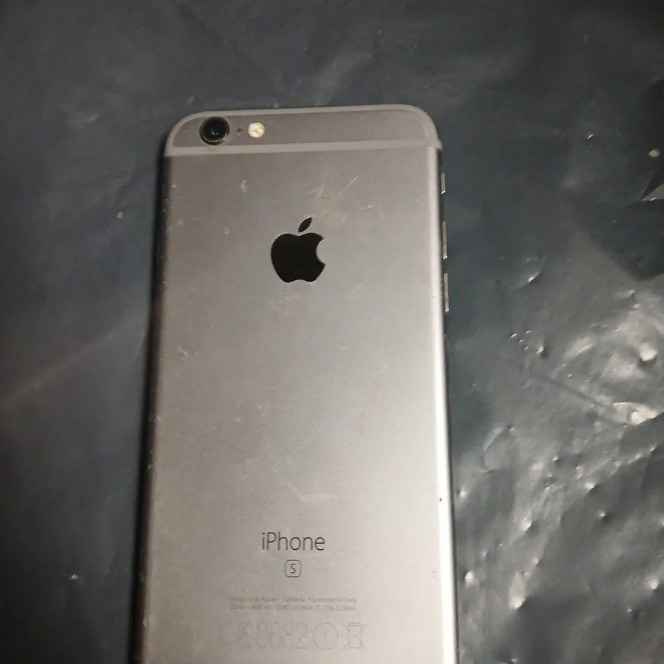 APPLE IPHONE SPACE GREY SMARTPHONE – CRACKED FRONT SCREEN (DAMAGED)
