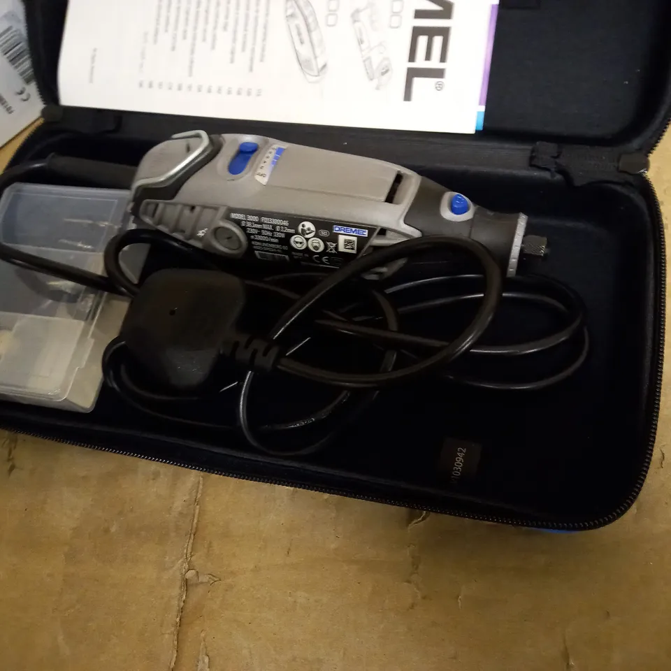 DREMEL 3000 MULTI TOOL WITH VARIABLE SPEED 