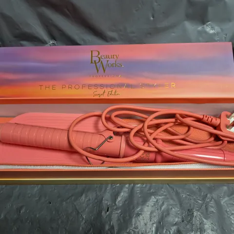 BOXED THE BEAUTY WORKS PROFESSIONAL STYLER SUNSET EDITION CORAL GLOW