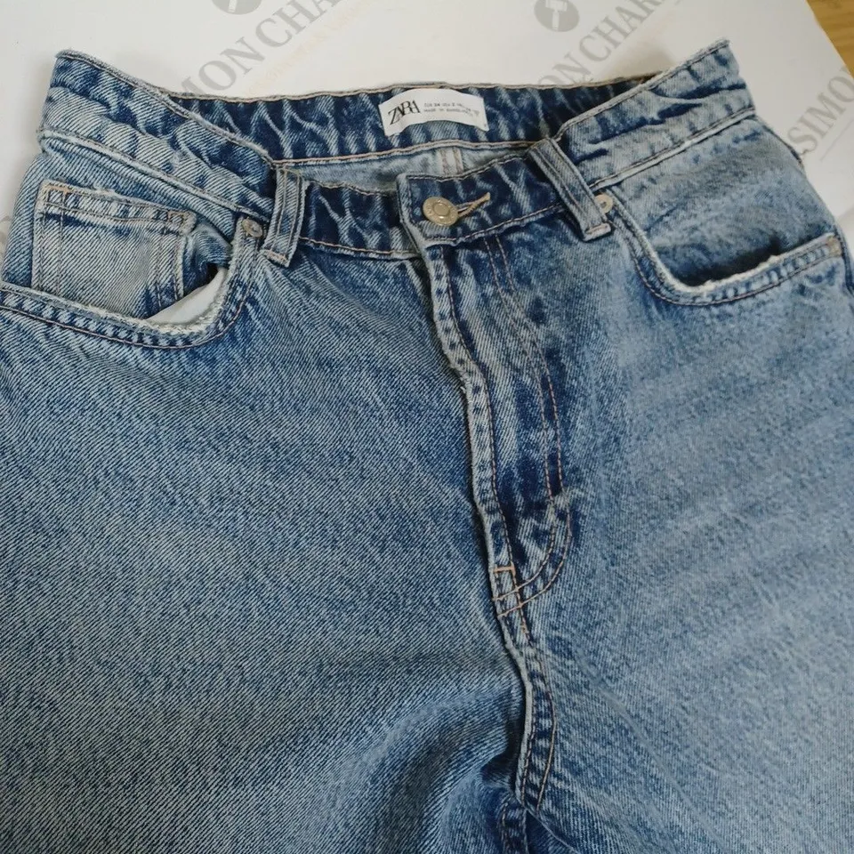 ZARA FLARED JEANS - UK SIZE 34