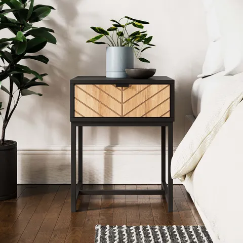 BOXED NIXON 1 DRAWER BEDSIDE TABLE, BLACK (1 BOX)