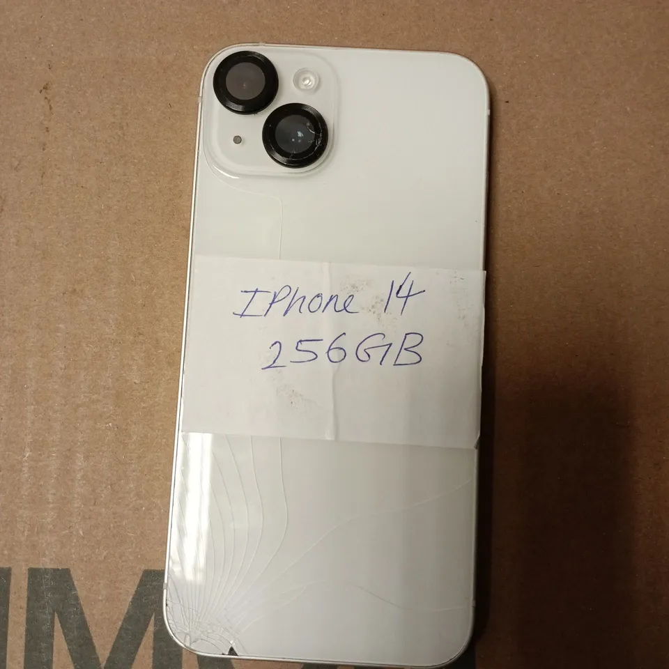 Apple iPhone 14 256GB – White (Used)