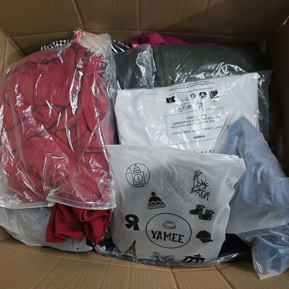 APPROXIMATELY 30 ASSORTED CLOTHING ITEMS IN VARIOUS SIZES, STYLES & COLOURS TO INCLUDE BRANDS SUCH AS XPLOSIVE APE, YAMEE, RIVER ISLAND, ETC - COLLECTION ONLY