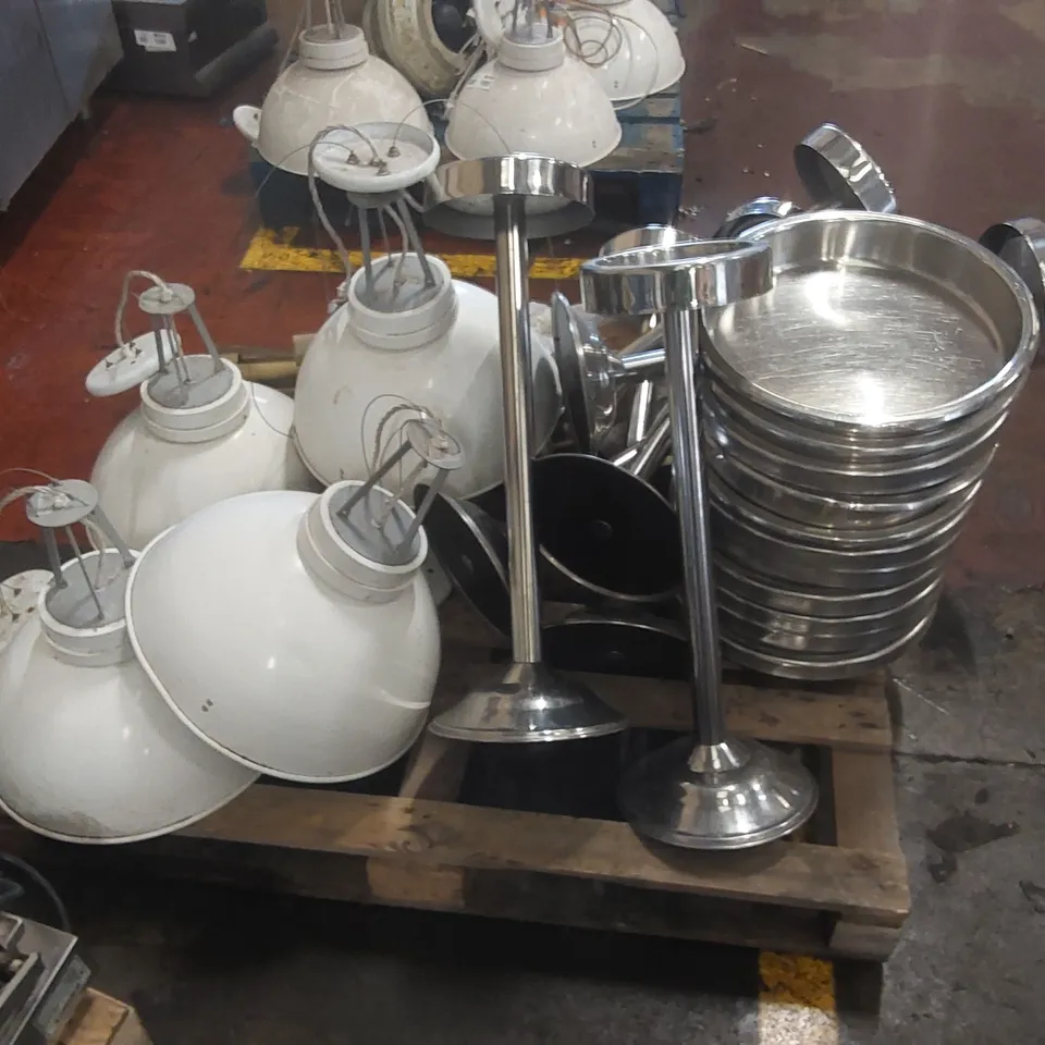 PALLET CONTAINING A LARGE QUANTITY OF ITEMS INCLUDING RESTAURANT LIGHTS, CHAMPAGNE BUCKET STANDS ECT