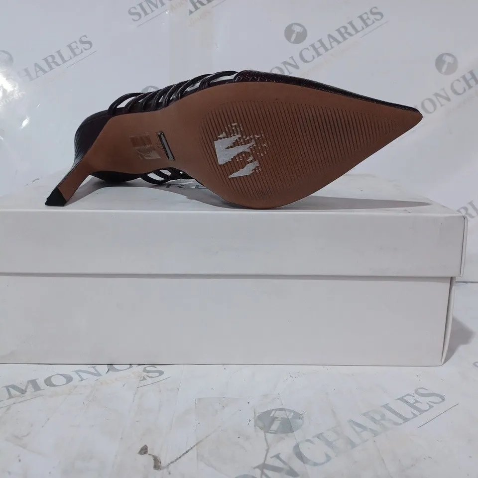 BOXED PAIR OF REISS DAPHNE SLINGBACK HEELS IN POMEGRANATE SIZE 5