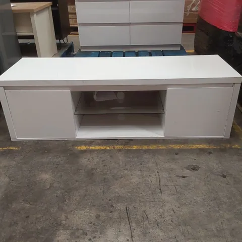 DESIGNER 2 DOOR WOODEN TV CABINET WITH GLASS SHELF