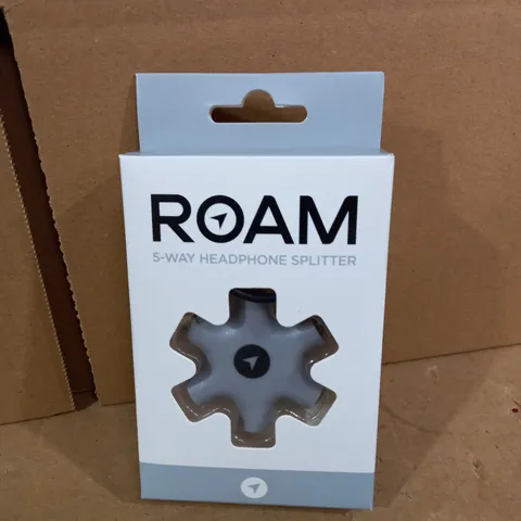 BOX OF APPROXIMATELY 200 BRAND NEW ROAM 5-WAY HEADPHONE SPLITTERS