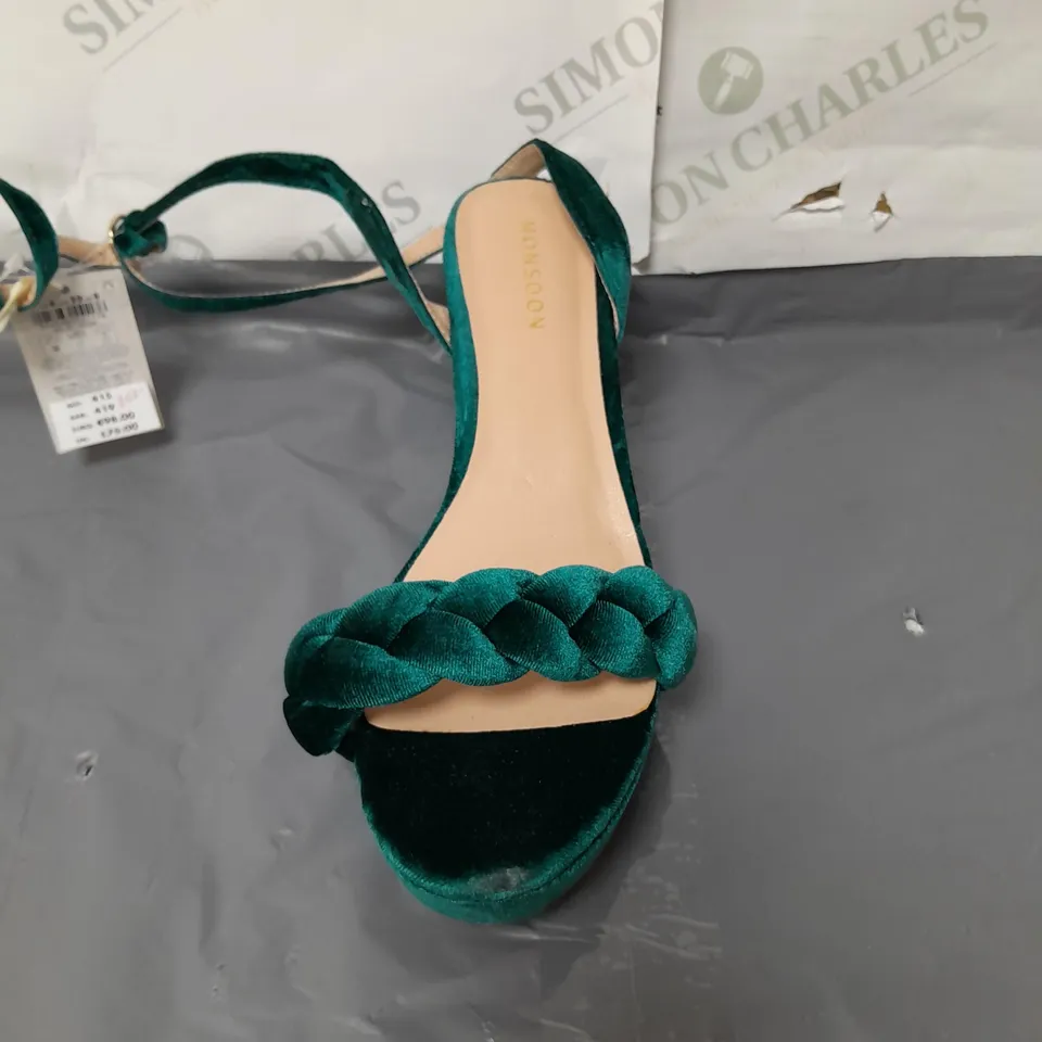 MONSOON LADIES OPEN TOE SANDALS GREEN VELVET SIZE 6