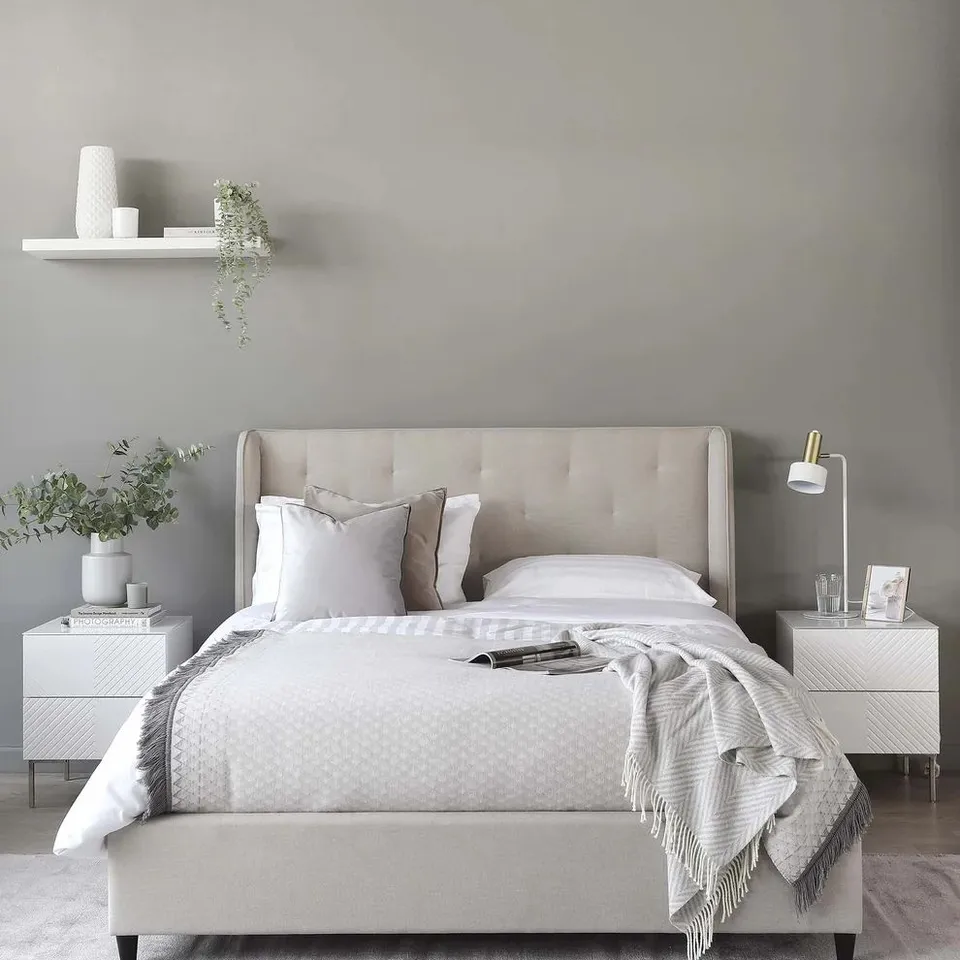 BOXED DANETTI LENORA CREAM FABRIC SUPER KING SIZE OTTOMAN STORAGE BED (3 BOXES)