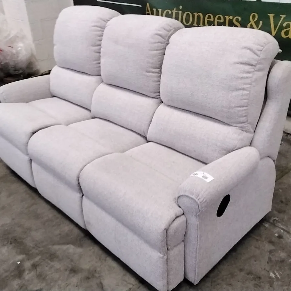 QUALITY BRITISH DESIGNED & MANUFACTURED G PLAN NEWMARKET 3 SEATER MANUAL RECLINER SOFA SPECKLE FAWN FABRIC