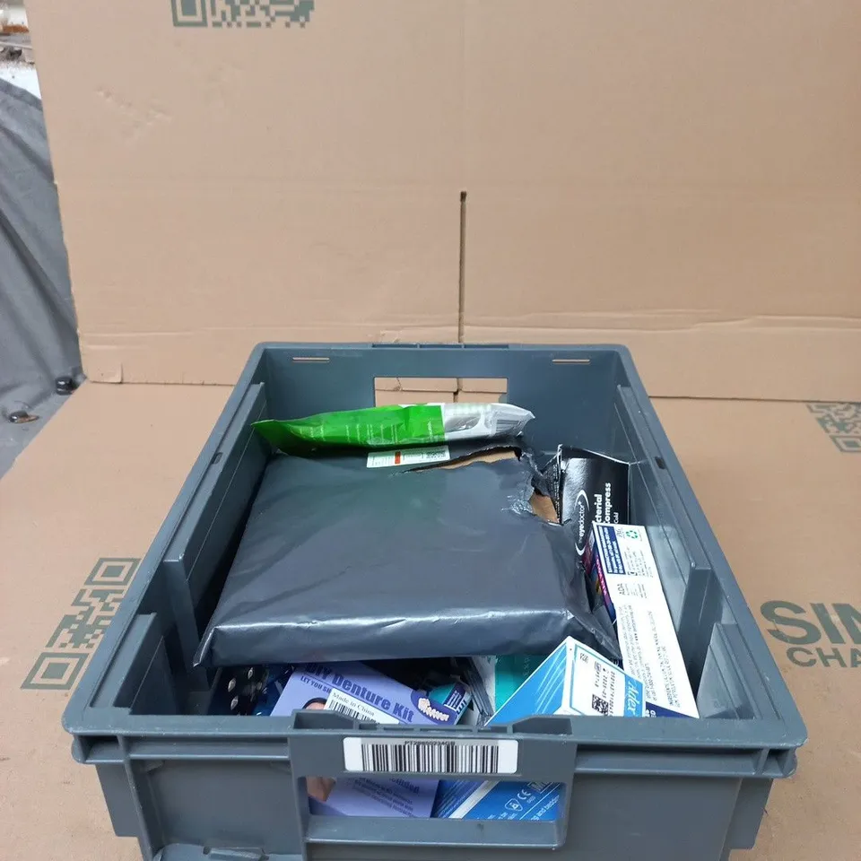 TOTE OF APPROXIMATELY 15 ASSORTED ITEMS TO INCLUDE FLOSS PICKS, COMPEED, FIXODENT ETC