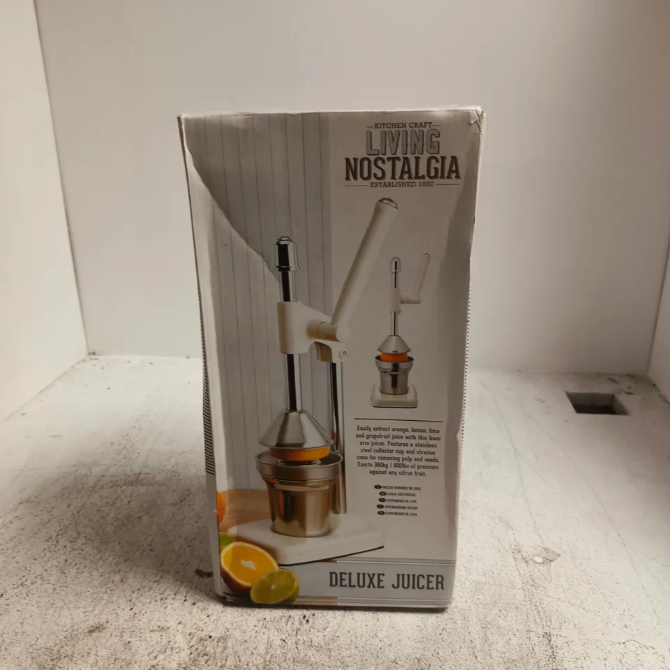 KITCHEN CRAFT LIVING NOSTALGIA DELUXE JUICER (BOXED)