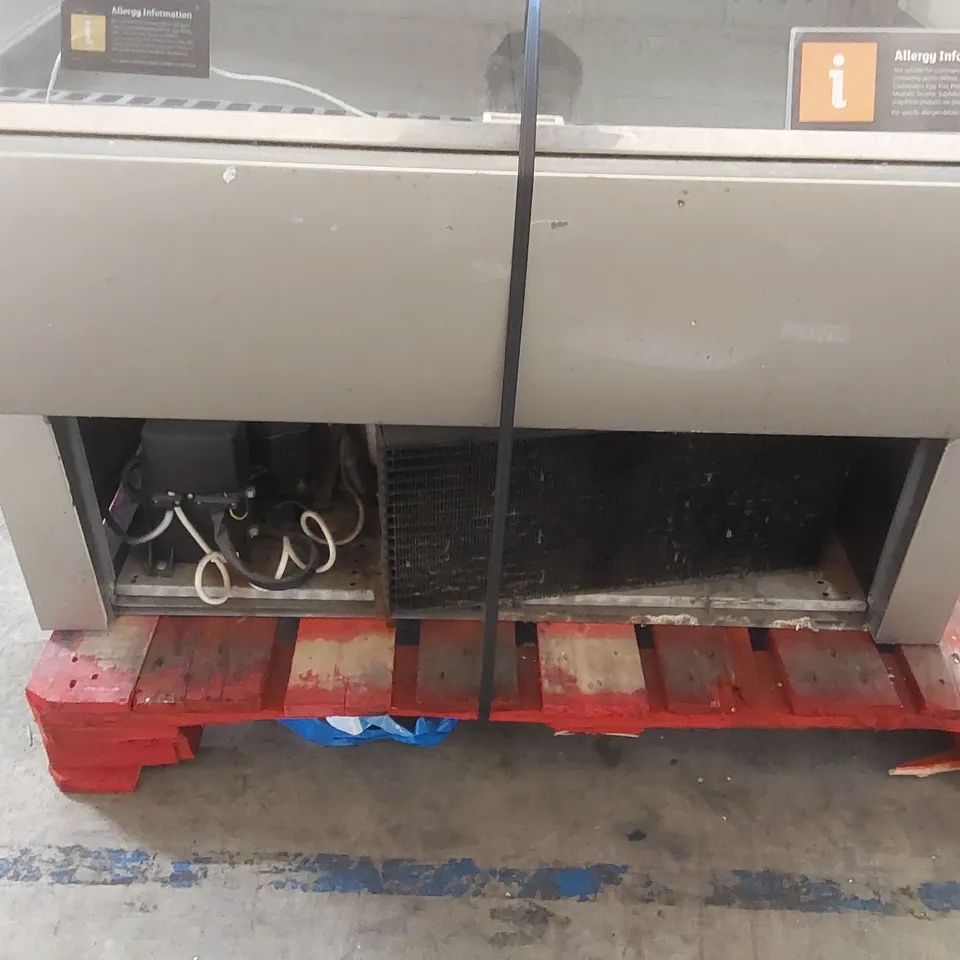 COMMERCIAL FOOD DISPLAY CABINET