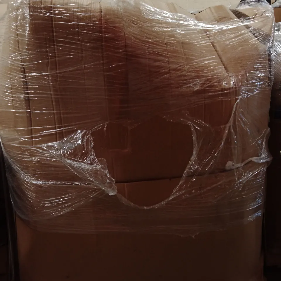 PALLET CONTAINING A LARGE QUANTITY OF HOSES