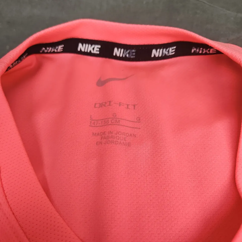 NIKE DRI-FIT PINK T-SHIRT WITH SWOOSH – LARGE 147 - 158CM