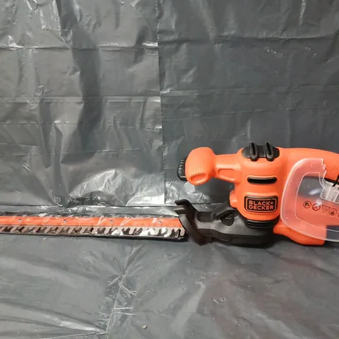 BLACK & DECKER 420W HEDGE TRIMMER 